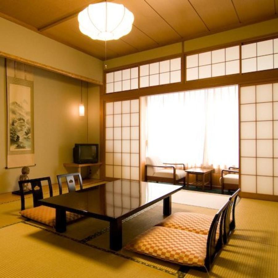 คาเมยะ ฮอนเท็น Hotel Chikuma ภายนอก รูปภาพ