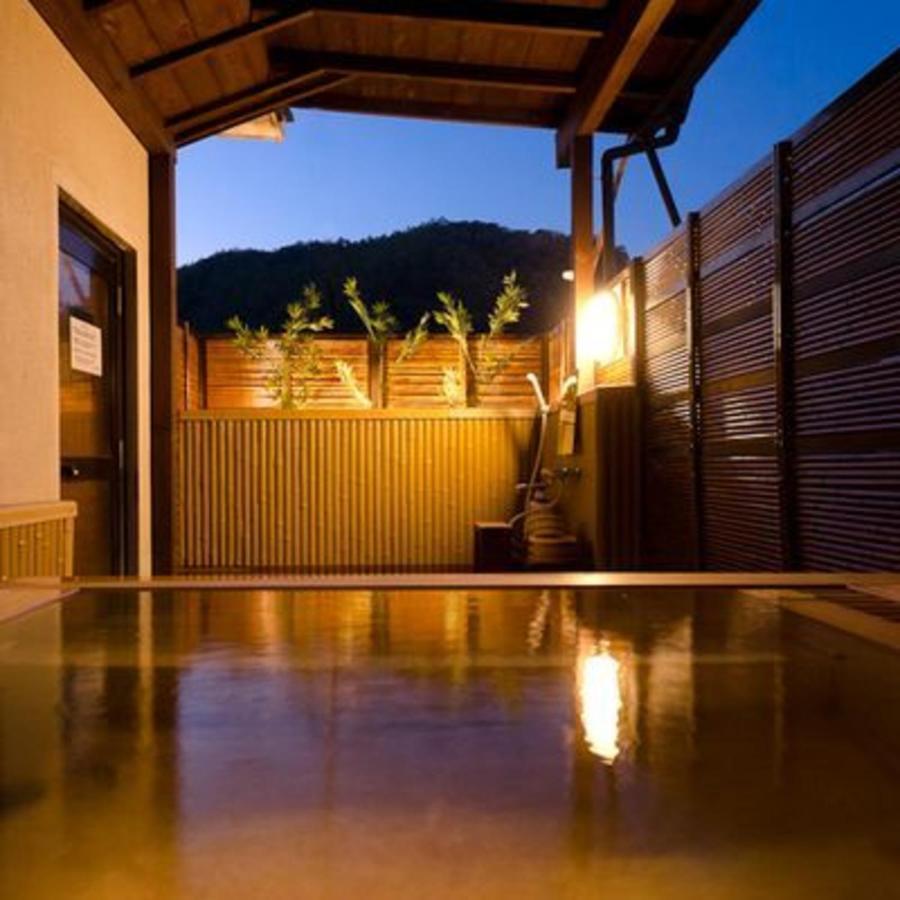 คาเมยะ ฮอนเท็น Hotel Chikuma ภายนอก รูปภาพ